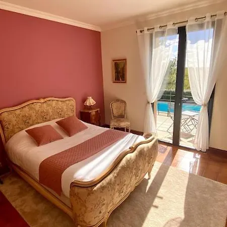 Konukevi Les Hauts De Courrech Grézels