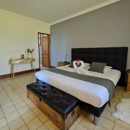 Konukevi Les Hauts De Courrech