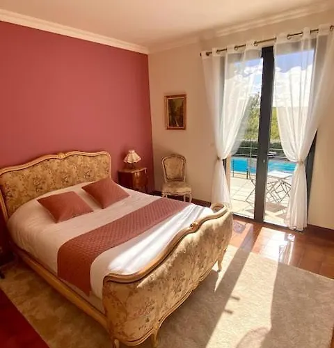 Pensjonat Les Hauts De Courrech Grézels